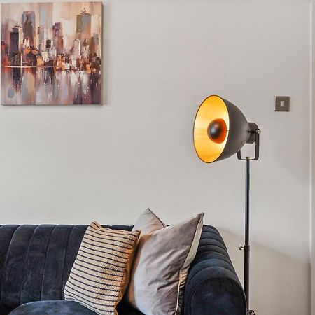 Stylish Maisonette Near The Heath With Free Parking & Wi-Fi Мейдстън Екстериор снимка